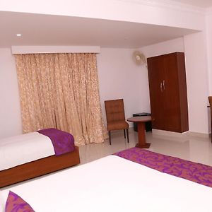 Sbk Park Inn